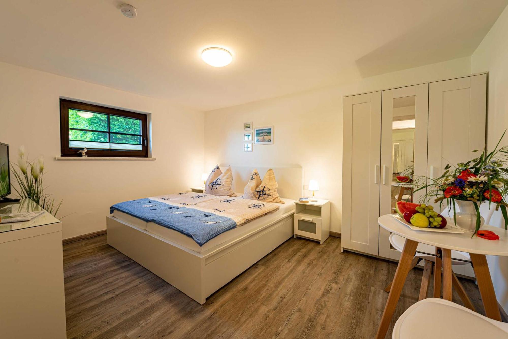 Selliner Ferienappartements Mit Balkon Und Seeblick ภายนอก รูปภาพ