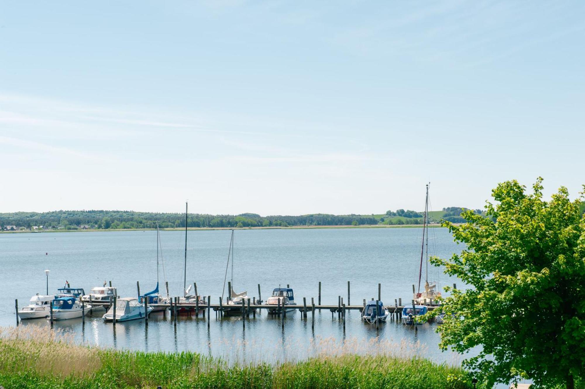 Selliner Ferienappartements Mit Balkon Und Seeblick ภายนอก รูปภาพ
