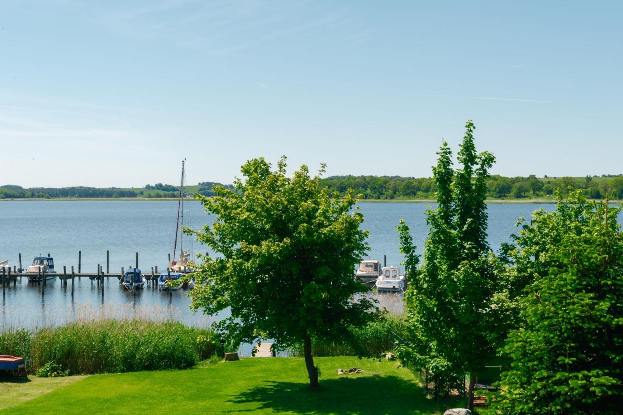 Selliner Ferienappartements Mit Balkon Und Seeblick ภายนอก รูปภาพ